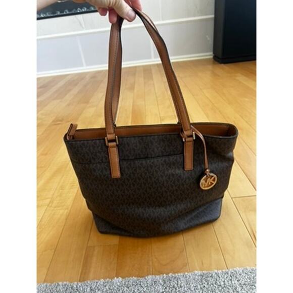 NWOT Michael Kors Morgan Large Tote Brown - Picture 4 of 10